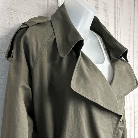 Vera Wang Womens Short Trench Coat Jacket Size XL Zip Belted Neutral Lightweight - Picture 3 of 12